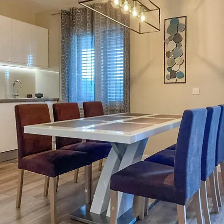 Holiday home Amazing In With Wifi *